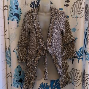 Papillon Blanc Black + White Popcorn Knit Ruffled Cardigan Sweater Sz M